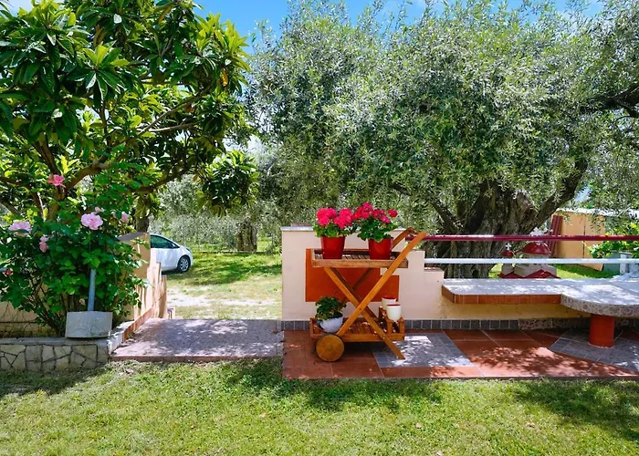 Appartement Melina 2 *